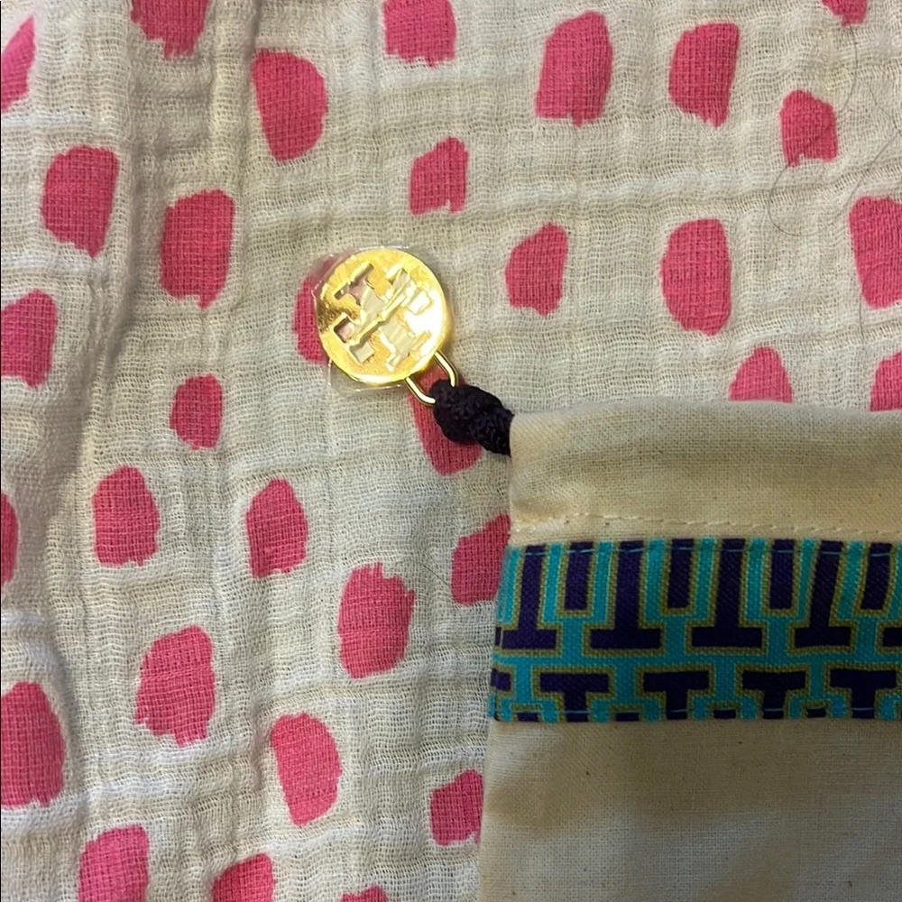 Tory Burch Cream and Blue dust Bag‎